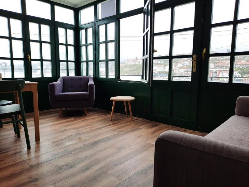 Apartamentos El Muelle Комильяс Экстерьер фото